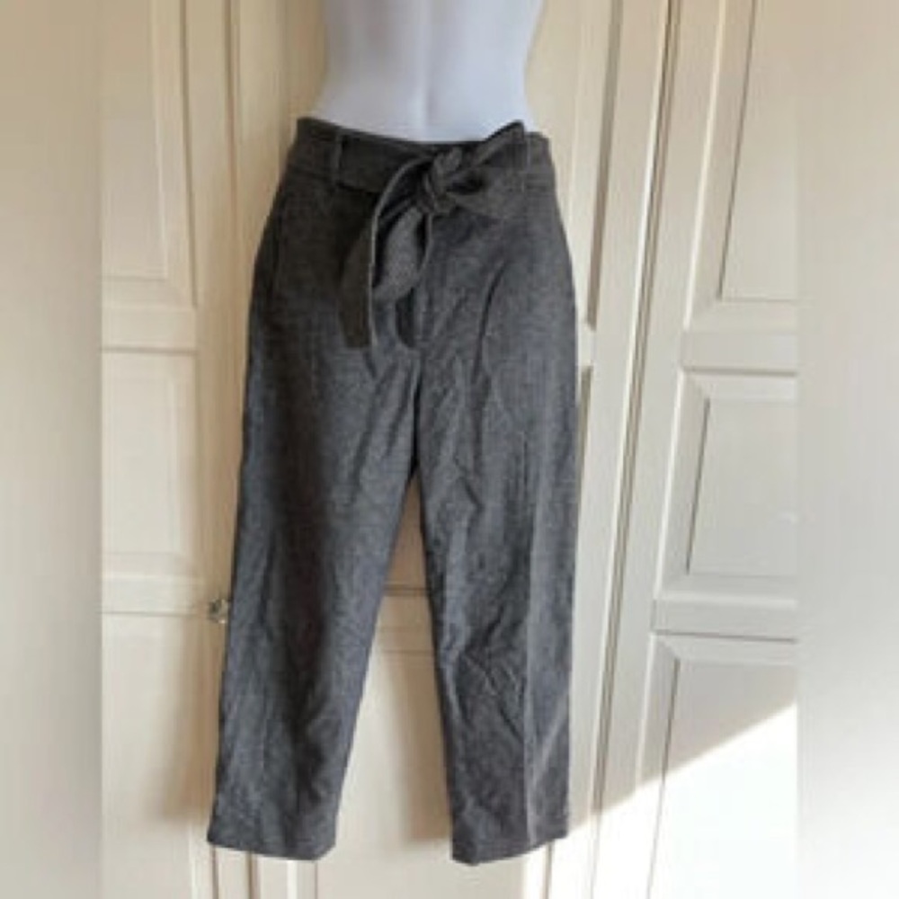 High-Waist Tie Belt Cropped Pants - Charcoal Gray